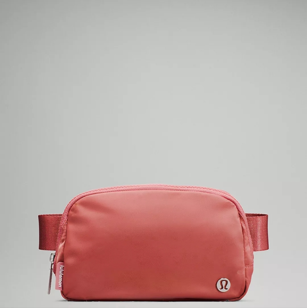 NWT 🌷Lululemon Everywhere Belt Bag Briar Rose 🌷
